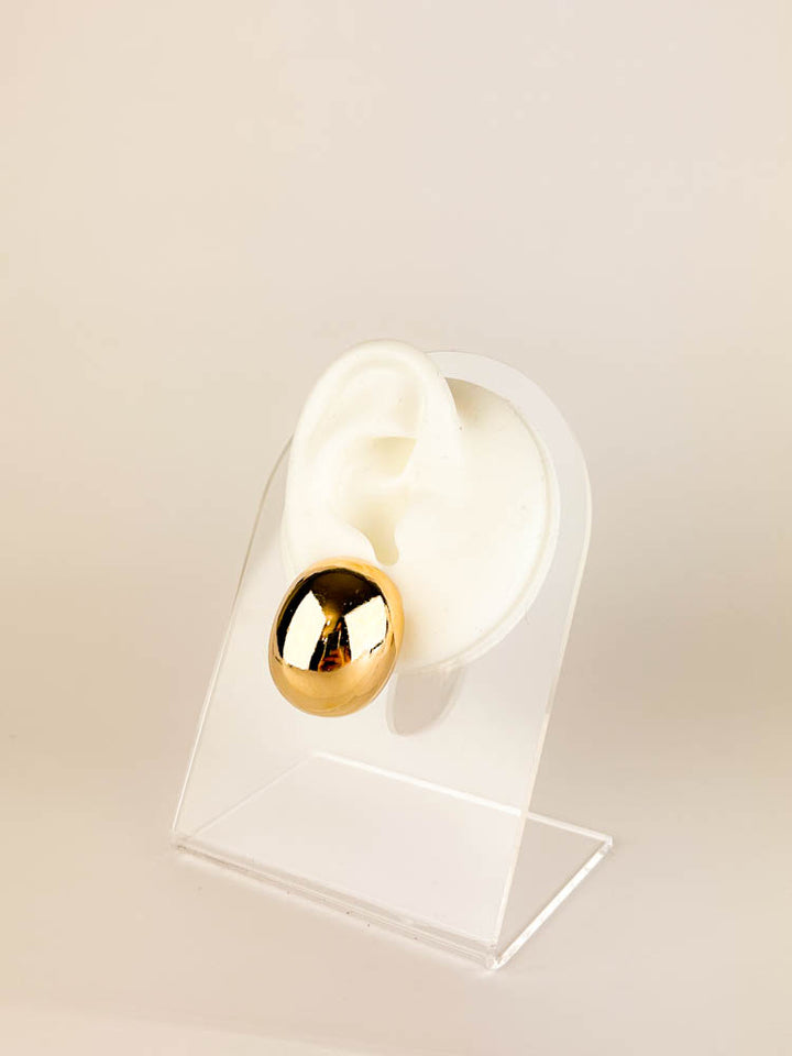 18K gold white rhodium button earrings with elegant finish for fashion-conscious women