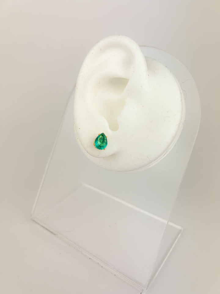 Crystal drop earrings 18k gold-plated modern design for timeless elegance and confidence