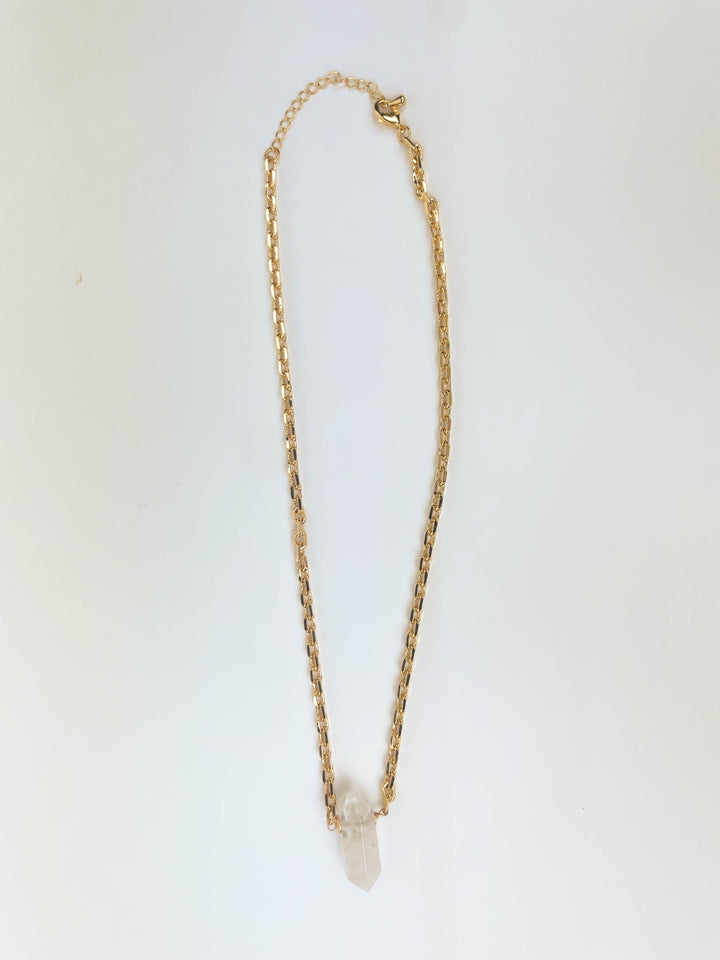 Crystal necklace lightweight 4oz design with fusion stone for daily wear