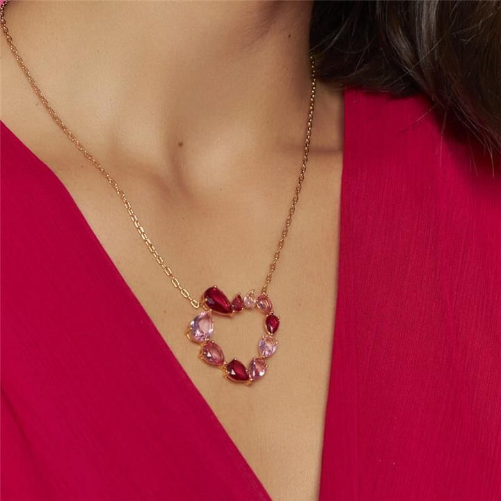 Heart Necklace with Pink Crystals – 18k Gold Plated