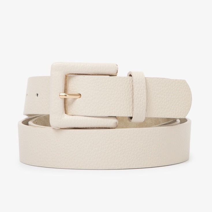 Plus Size Leather Belt with 100% PU leather and covered gold buckle for stylish curves