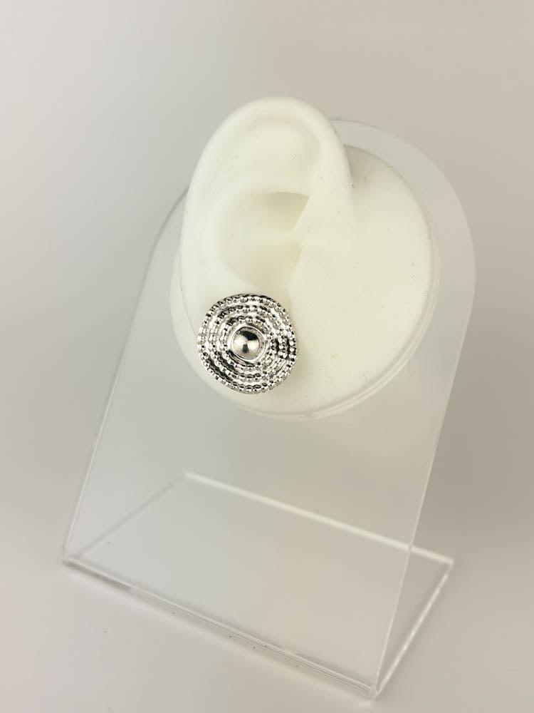 Round textured earrings with white rhodium finish for women’s modern and classic style