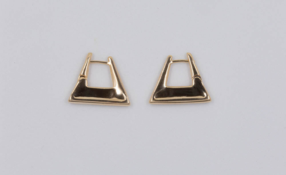 Elegant 18k gold triangle hoop earrings with geometric design for versatile style