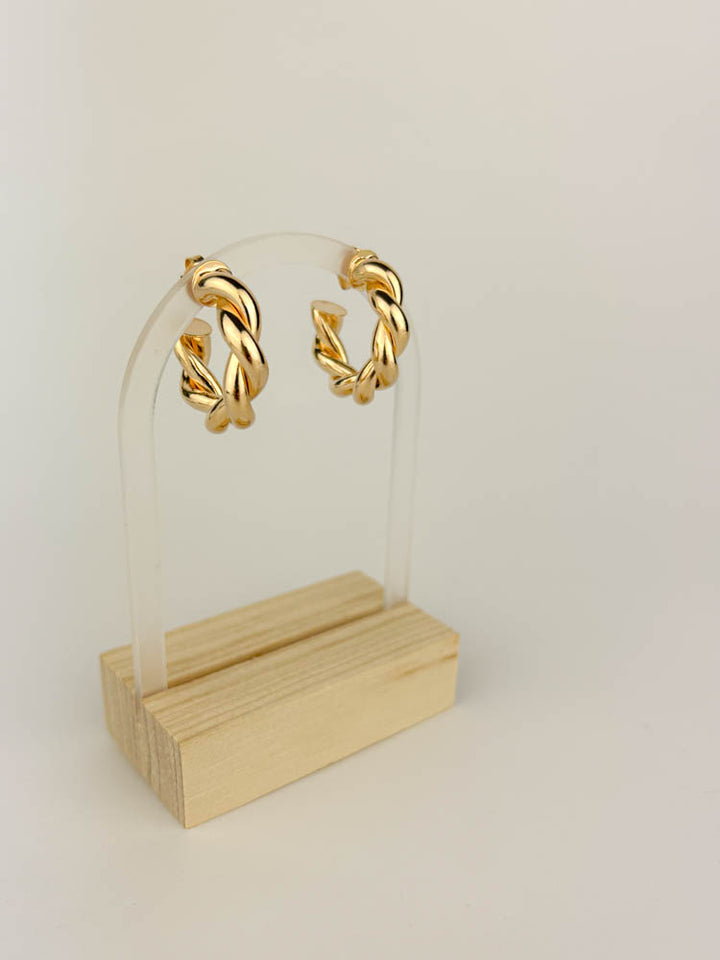 Twist Hoop Earring 18K gold-plated modern twisted design perfect for gifting