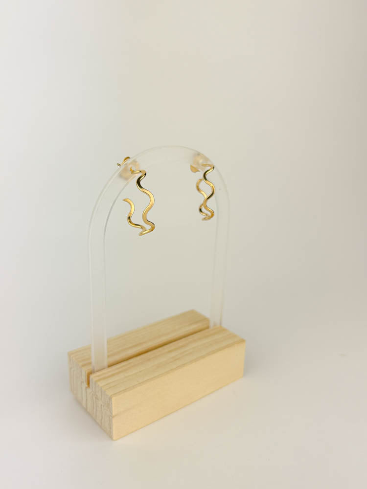 Wave Hoop Earring 18k gold-plated statement jewelry for birthdays and anniversaries